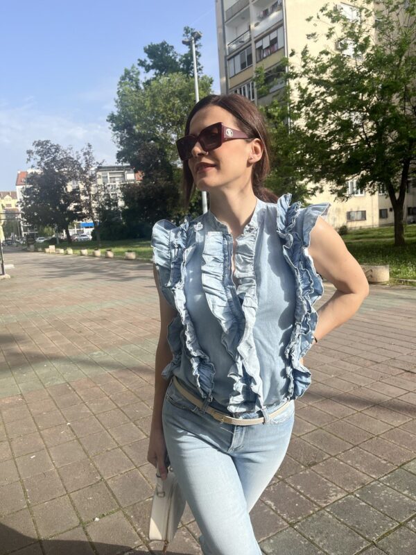 Light blue jeans shirt sleeveless Motel - Image 2