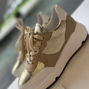 High plateau leather sneakers golden color