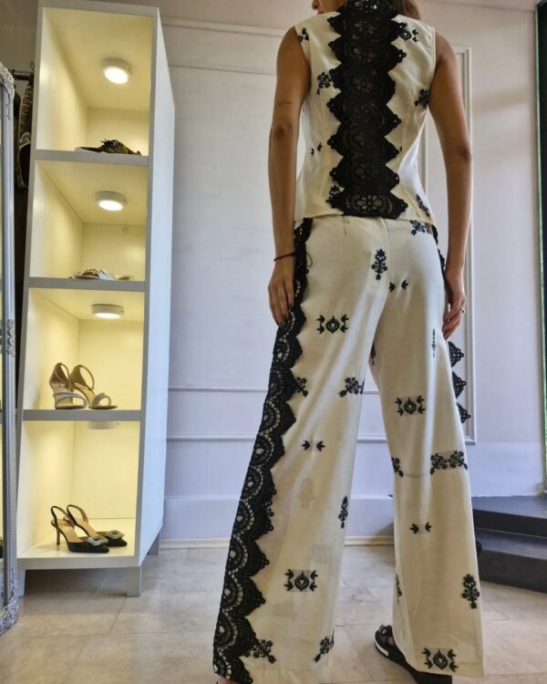 Komplet pantalone sa crnim detaljima Motel - Image 3